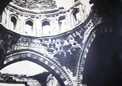 جزء من القبة في قاعة الذهب في قصر العظم بحماة قبل الترميم part of the dome goledn hall in alazem palace hama before restoration