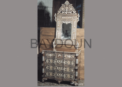 mother of pearl console 136